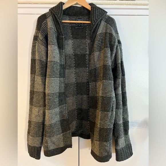 Hudson North Lambswool Sweater - Picture 4 of 7